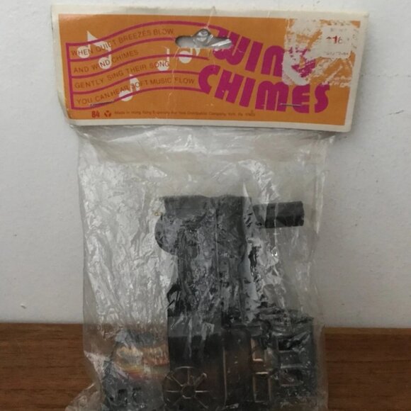 NEW Vintage Railroad Locomotive Train Tin Wind Chimes 1880 Hong Kong Model 84 - Picture 3 of 5